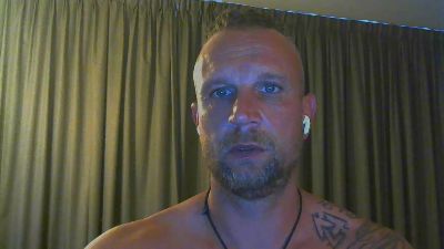 Sense084 live cam on Cam4