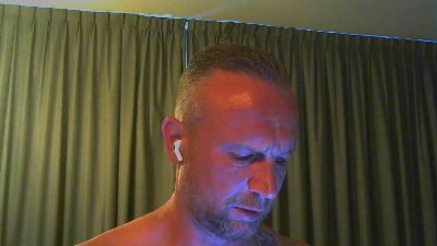 Sense084 live cam on Cam4