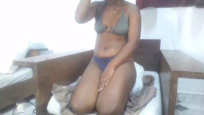SerenaStorm live cam on Cam4