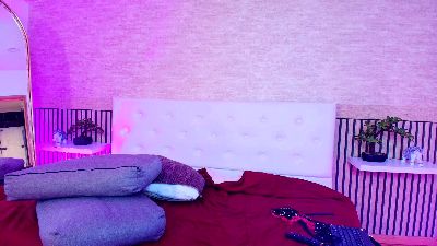 Serenade_Stark live cam on Cam4