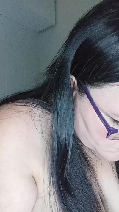 Serenaveneta94 live cam on Cam4