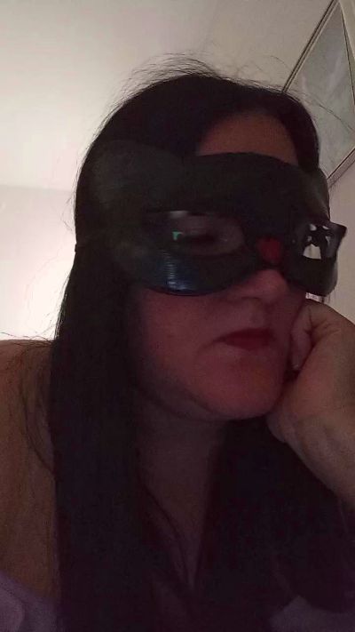 Serenaveneta94 live cam on Cam4