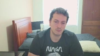 Serguioguecha33 live cam on Cam4