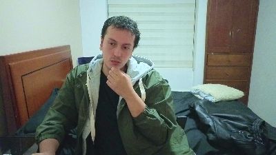 Serguioguecha33 live cam on Cam4