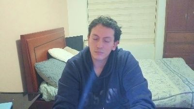 Serguioguecha33 live cam on Cam4