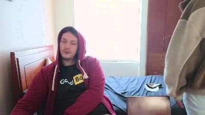 Serguioguecha33 live cam on Cam4
