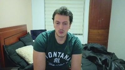 Serguioguecha33 live cam on Cam4