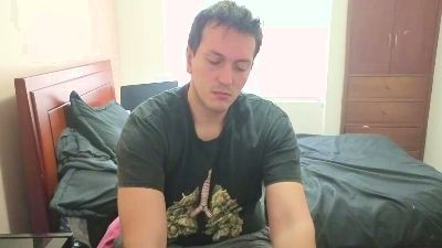 Serguioguecha33 live cam on Cam4