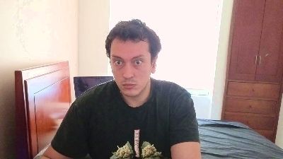 Serguioguecha33 live cam on Cam4