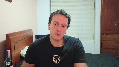 Serguioguecha33 live cam on Cam4