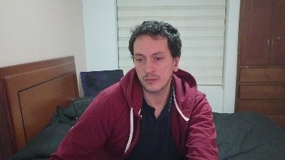 Serguioguecha33 live cam on Cam4