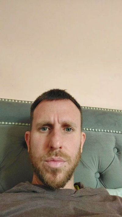 Sertito3333 live cam on Cam4