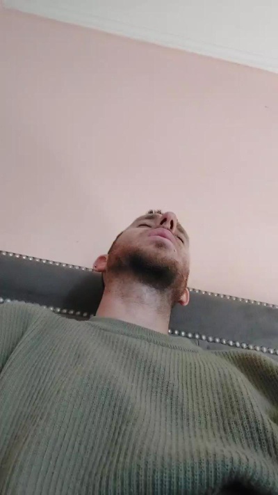 Sertito3333 live cam on Cam4