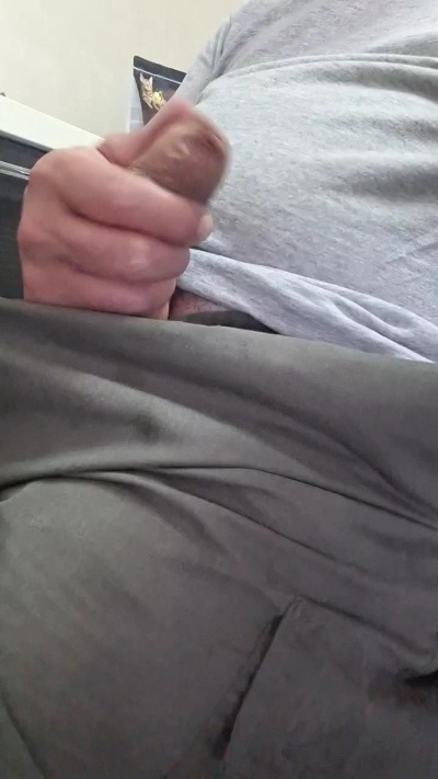 Servant47 live cam on Cam4
