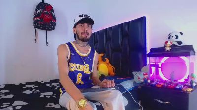 Sex_Fucking live cam on Cam4