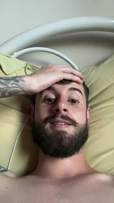 Sexboy18vk live male webcam from Brazil