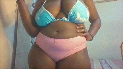 Sexie_boobie live cam on Cam4