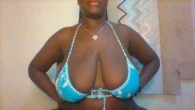 Sexie_boobie live cam on Cam4