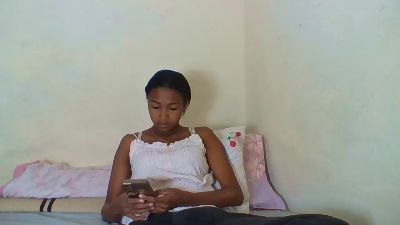 Sexijolie live cam on Cam4
