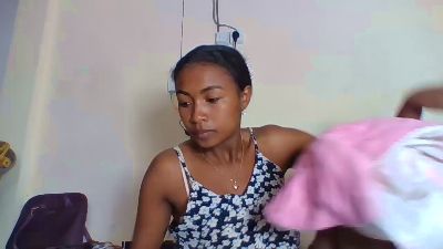 Sexijolie live cam on Cam4