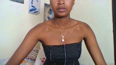 Sexijolie live cam on Cam4