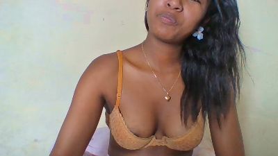 Sexijolie live cam on Cam4