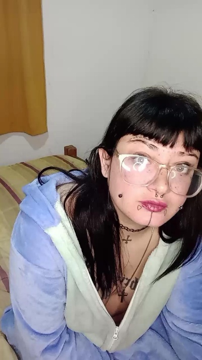 Sexxyymom live cam on Cam4