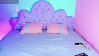 SexyJuliaa01 live cam on Cam4