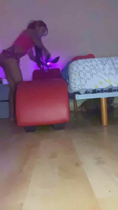 SexyVale live cam on Cam4