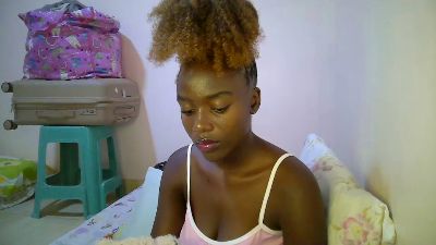 Sexy_Alia live cam on Cam4
