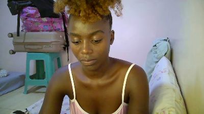 Sexy_Alia live cam on Cam4