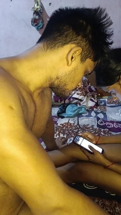 Sexy_couple_202 live cam on Cam4