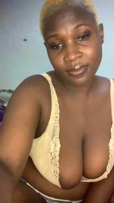 Sexyafricamdiva live cam on Cam4