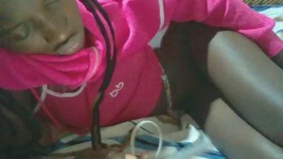 Sexyafricanah02 live cam on Cam4