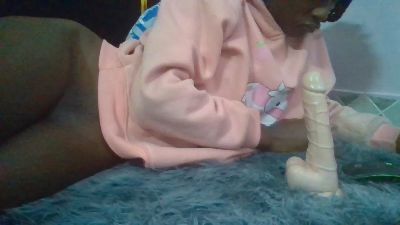 Sexyafricanah02 live cam on Cam4