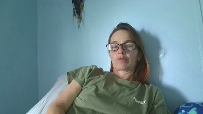 Sexybama80 live cam on Cam4