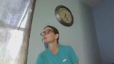 Sexybama80 live cam on Cam4