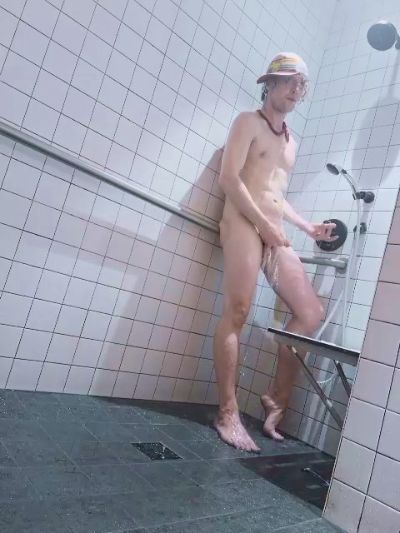 Sexybishfembish live cam on Cam4