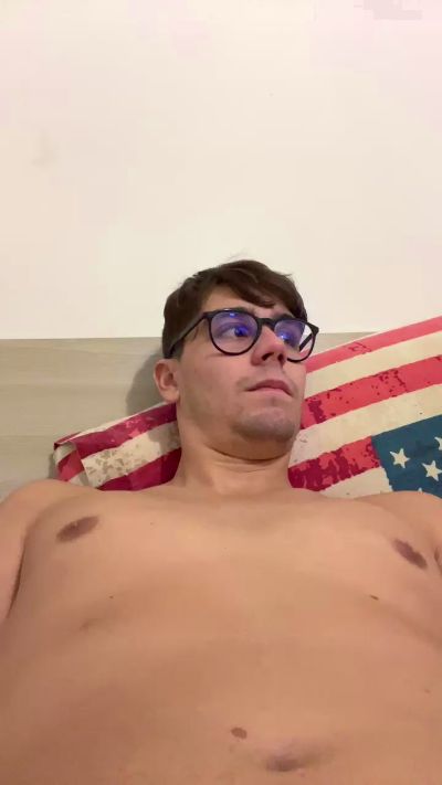 Sexyboy99 live cam on Cam4