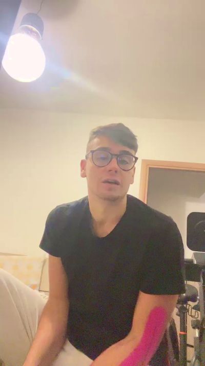Sexyboy99 live cam on Cam4