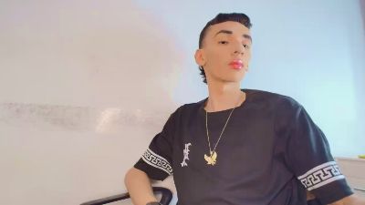 Sexycuteboyhot live cam on Cam4