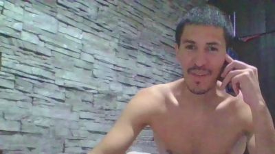 Sexylatin64 live cam on Cam4