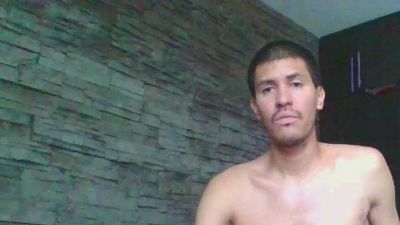 Sexylatin64 live cam on Cam4