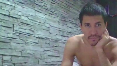 Sexylatin64 live cam on Cam4