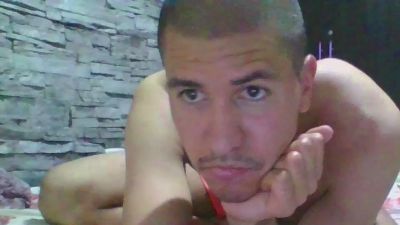 Sexylatin64 live cam on Cam4