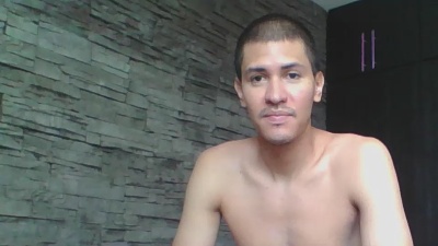 Sexylatin64 live cam on Cam4