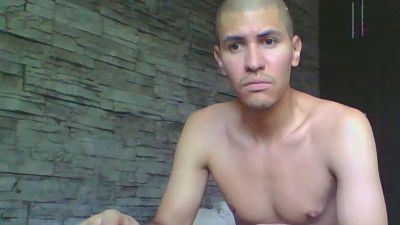 Sexylatin64 live cam on Cam4