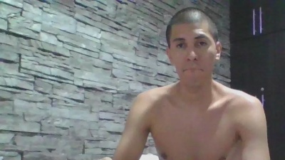 Sexylatin64 live cam on Cam4
