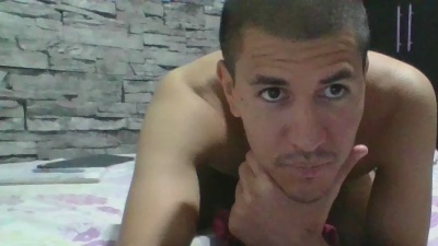 Sexylatin64 live cam on Cam4