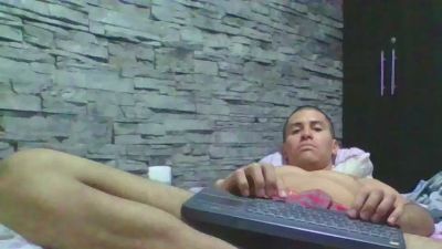 Sexylatin64 live cam on Cam4